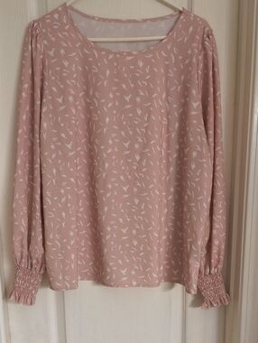 Women's Dusty Rose Long-Sleeve Printed Blouse